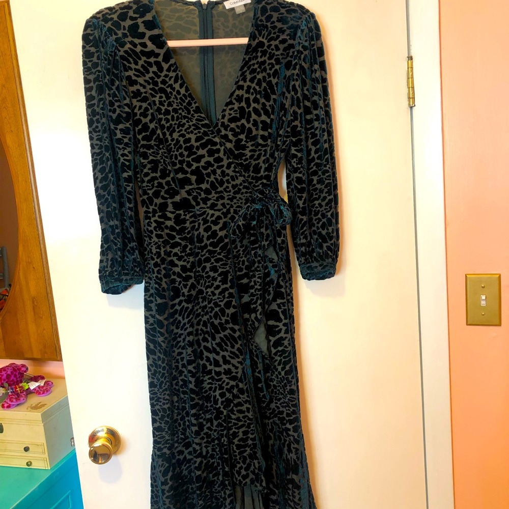 Calvin Klein green leopard print style dress size 4